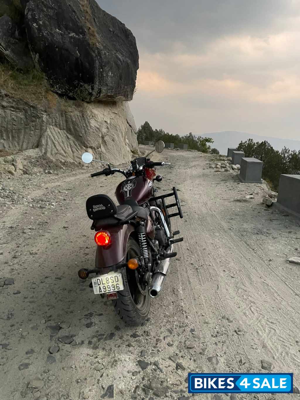 Royal Enfield Meteor 350 Stellar