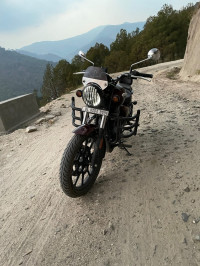 Royal Enfield Meteor 350 Stellar
