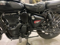 Royal Enfield Classic Stealth Black