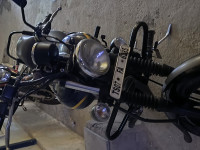 Blue Bajaj Avenger Street 150