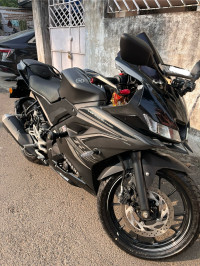 Black Yamaha YZF R15 V3