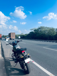 Graphite Red Royal Enfield Scram 411