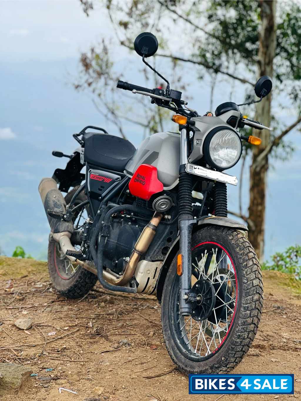 Graphite Red Royal Enfield Scram 411