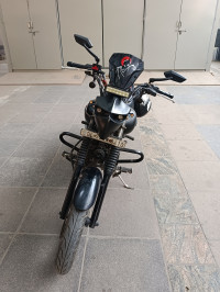 Bajaj Avenger Street 220