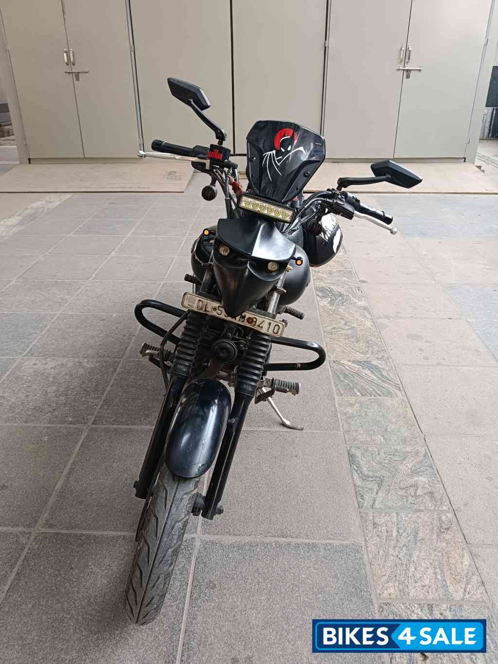 Bajaj Avenger Street 220