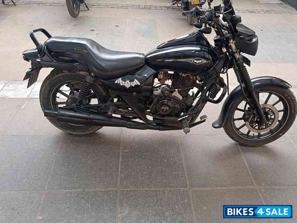 Bajaj Avenger Street 220