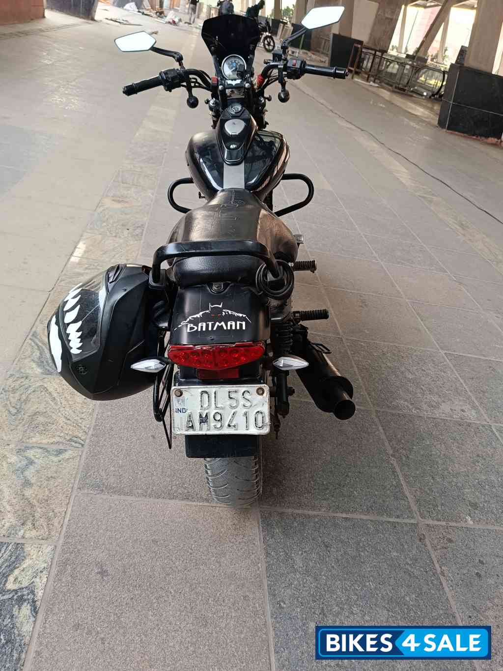 Bajaj Avenger Street 220