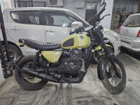 Olive Green Yezdi Scrambler Dual Tone