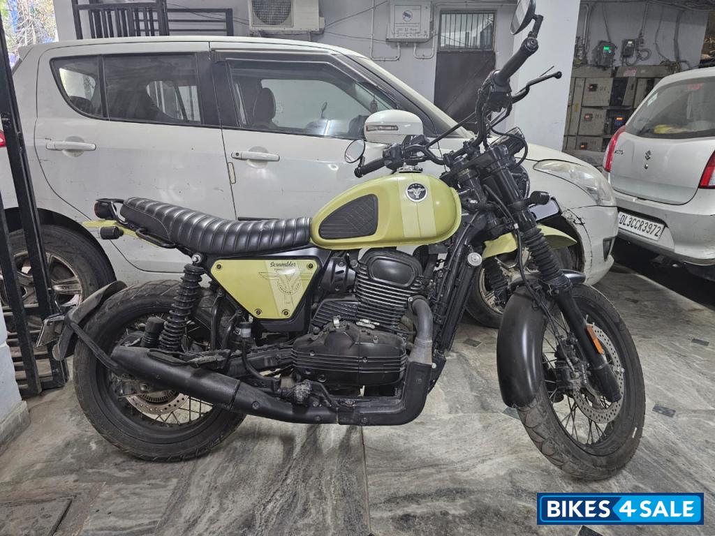 Olive Green Yezdi Scrambler Dual Tone