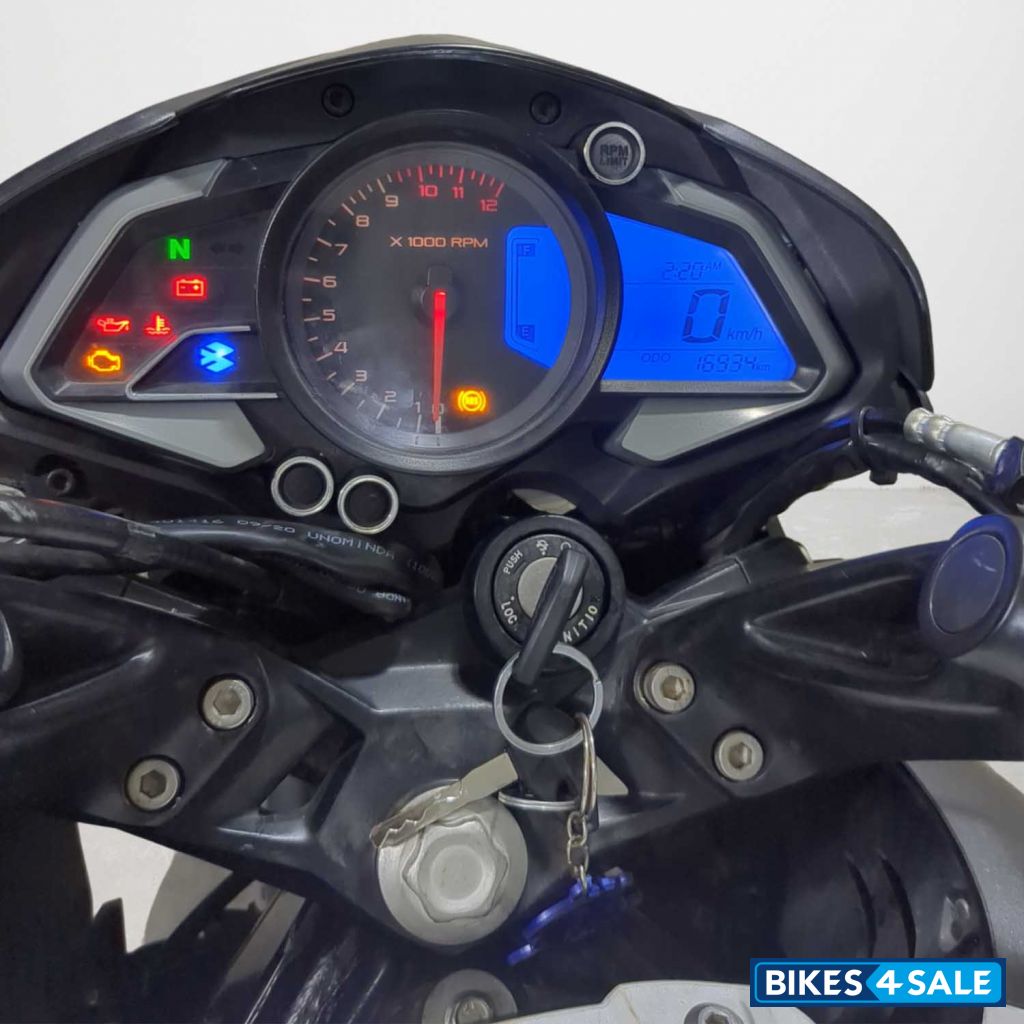 Bajaj Pulsar NS200