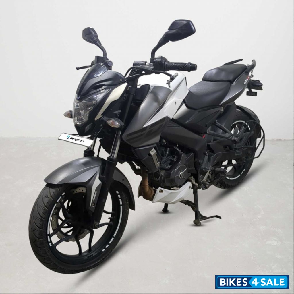 Bajaj Pulsar NS200