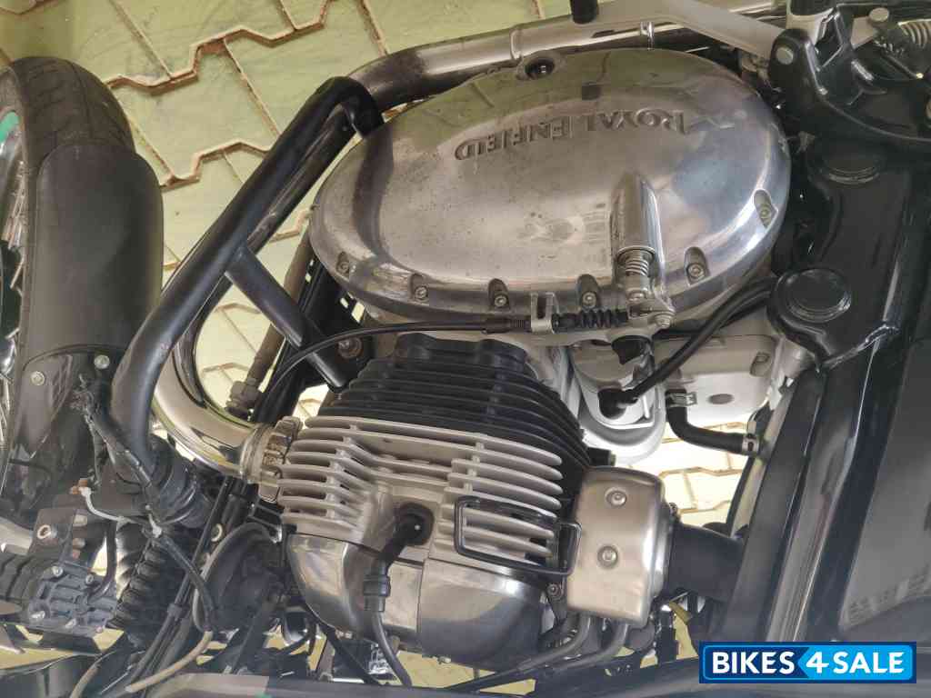 Downtown Drag Royal Enfield Interceptor 650 Twin