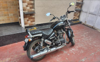 Black Royal Enfield Thunderbird 350