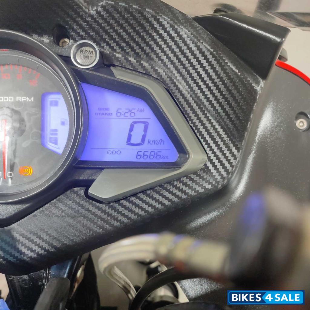Bajaj Pulsar RS 200