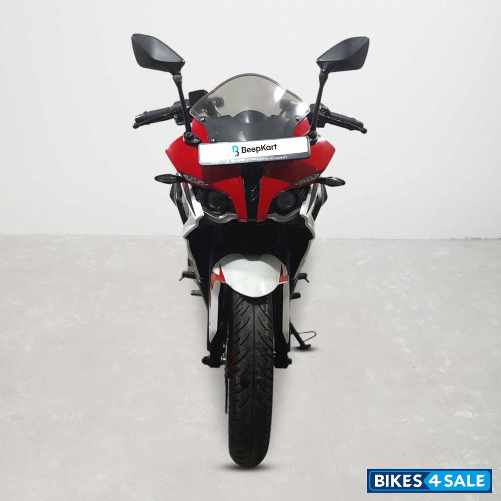 Bajaj Pulsar RS 200