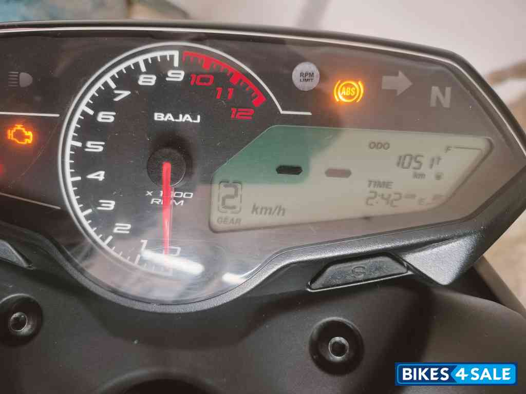 Bajaj Pulsar N160