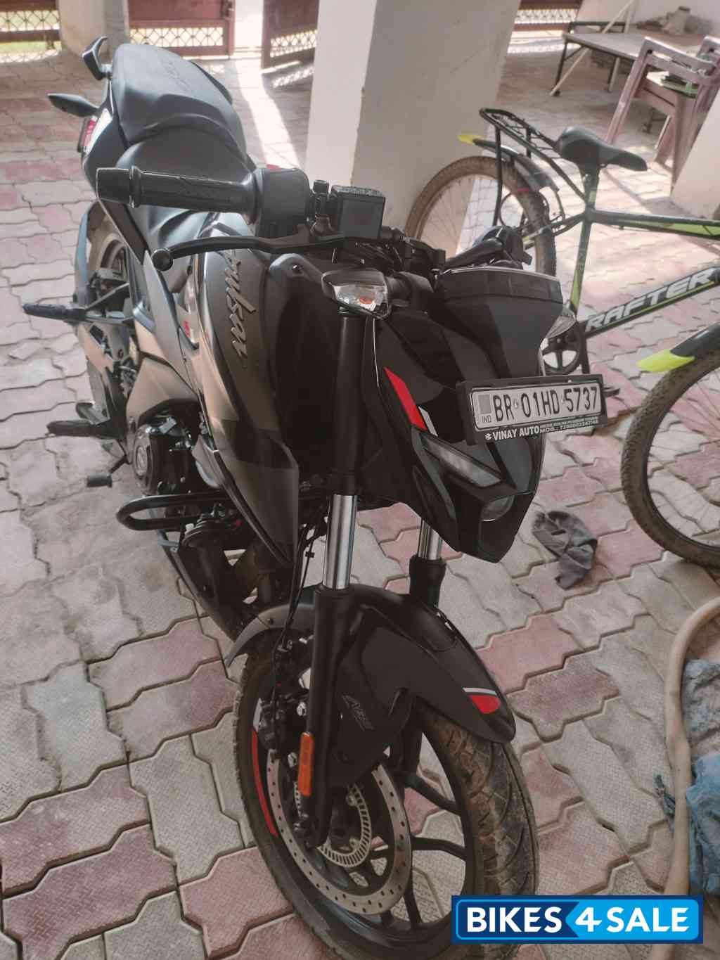 Bajaj Pulsar N160