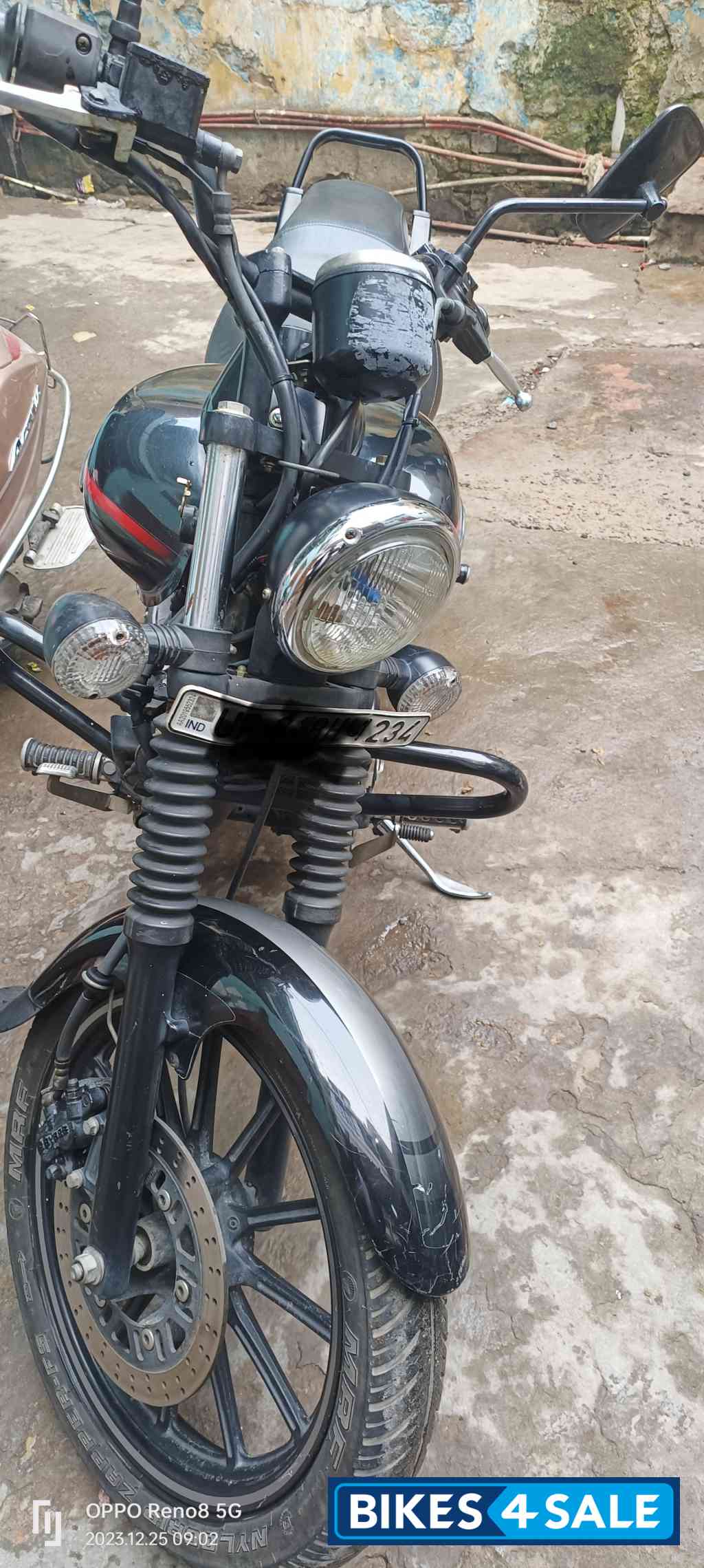 Bajaj Avenger Street 220