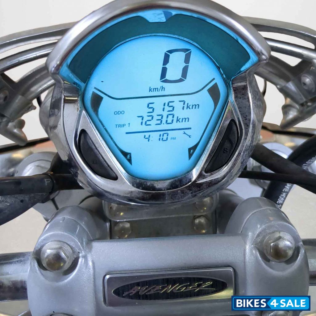 Bajaj Avenger Cruise 220