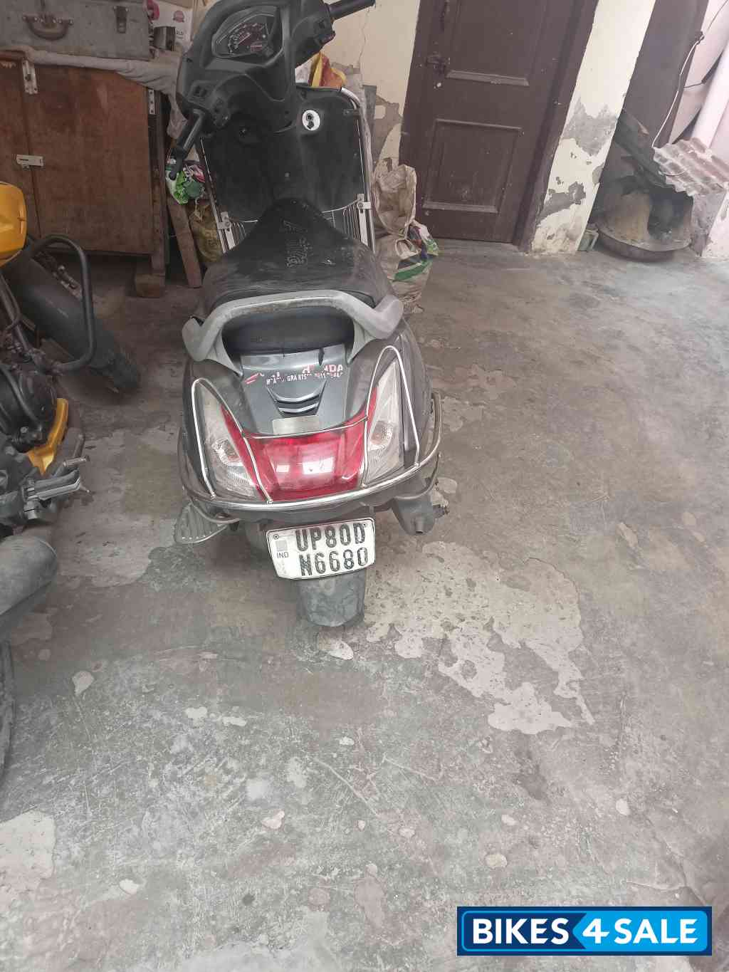 Grey Honda Activa
