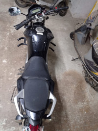 Black Yamaha FZ16
