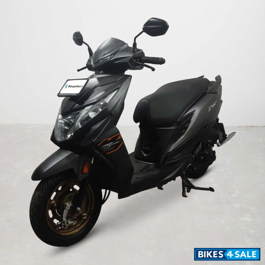 Honda Dio Deluxe