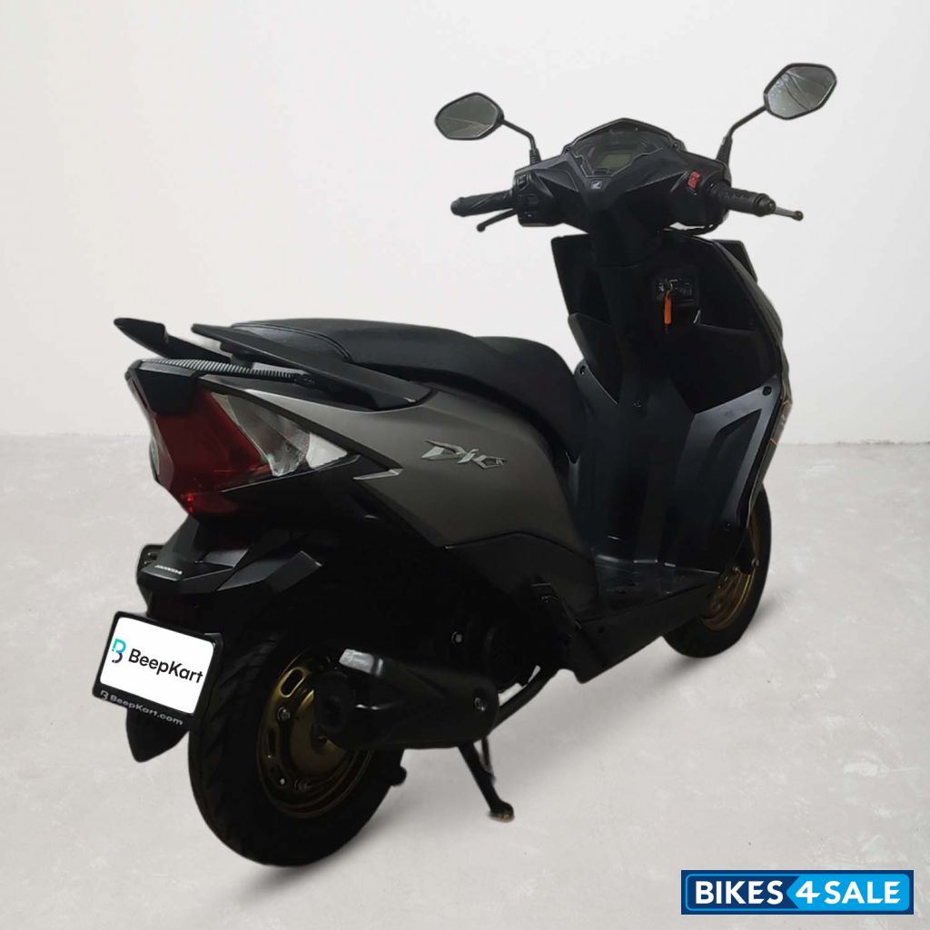 Honda Dio Deluxe