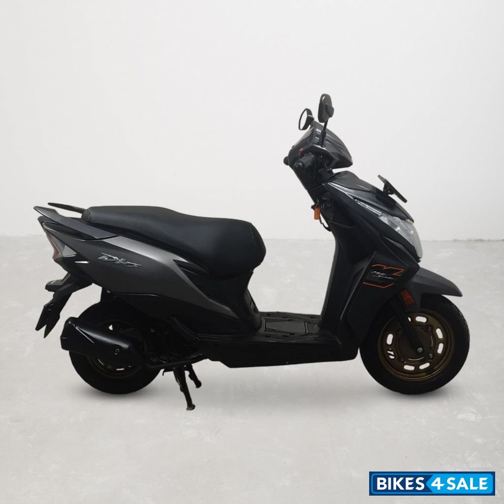 Honda Dio Deluxe
