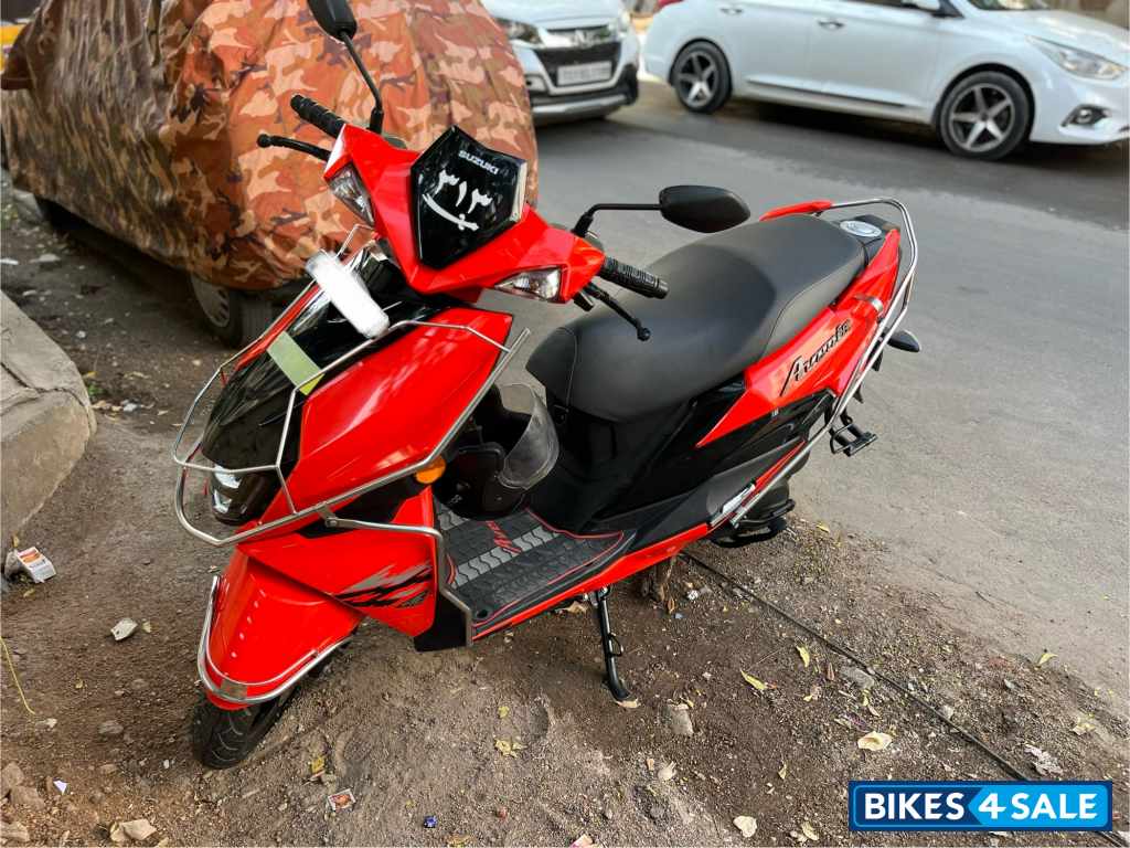 Suzuki Avenis 125 Ride Connect Edition