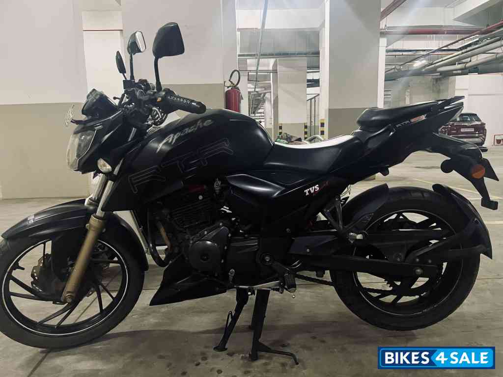 TVS Apache RTR 200 4V