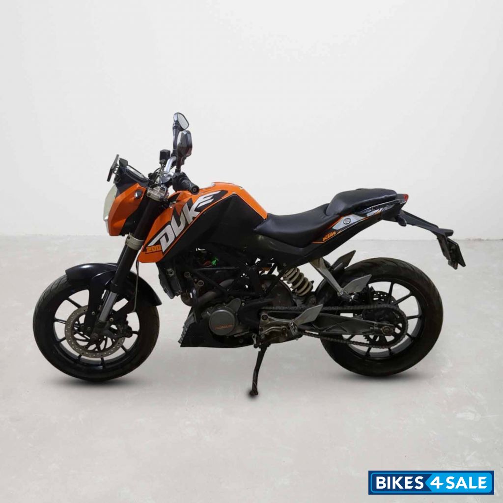 KTM Duke 200