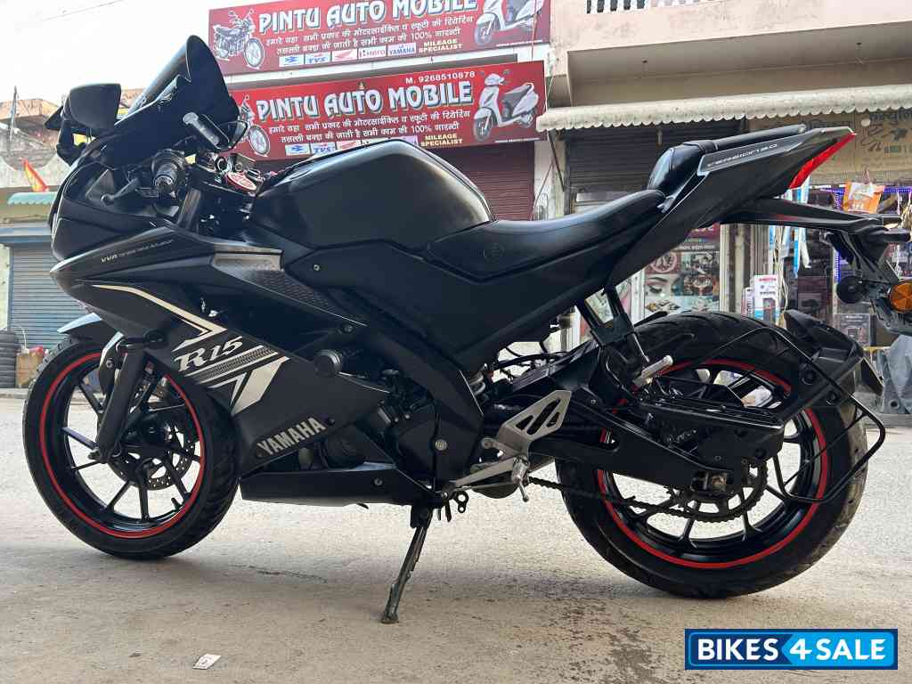 Yamaha YZF R15 V3 BS6