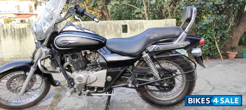 Bajaj Avenger Cruise 220