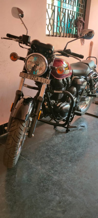 Red Benelli Imperiale 400 BS6