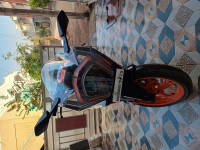 Ebony Black Met KTM RC 200 2022