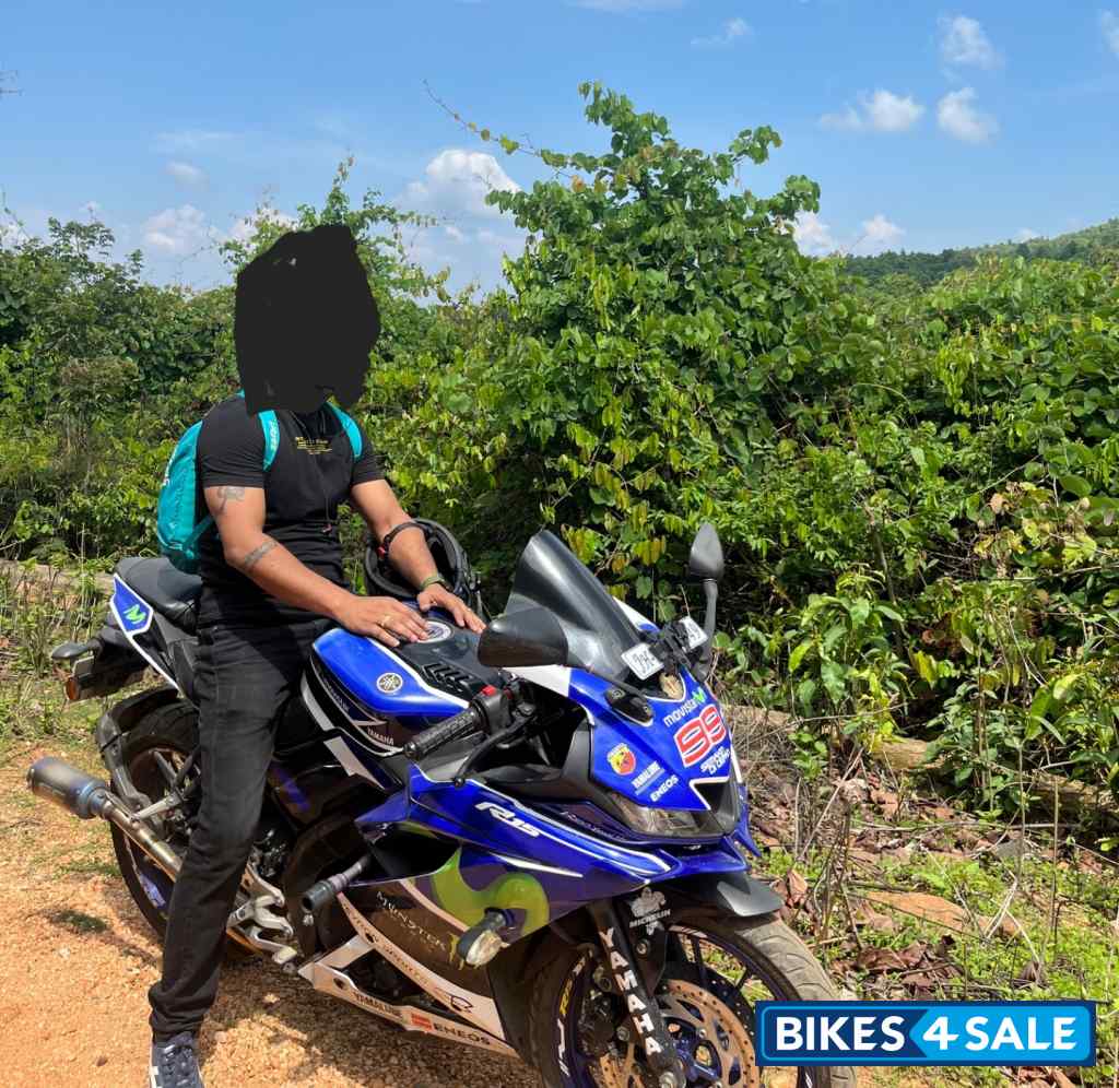 Blue Yamaha YZF R15 V3