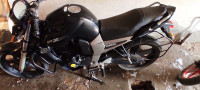 Black Yamaha FZ16