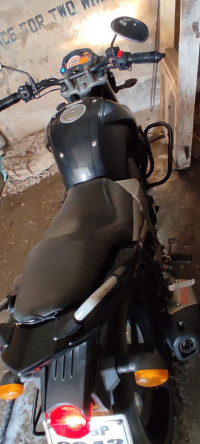 Black Yamaha FZ16