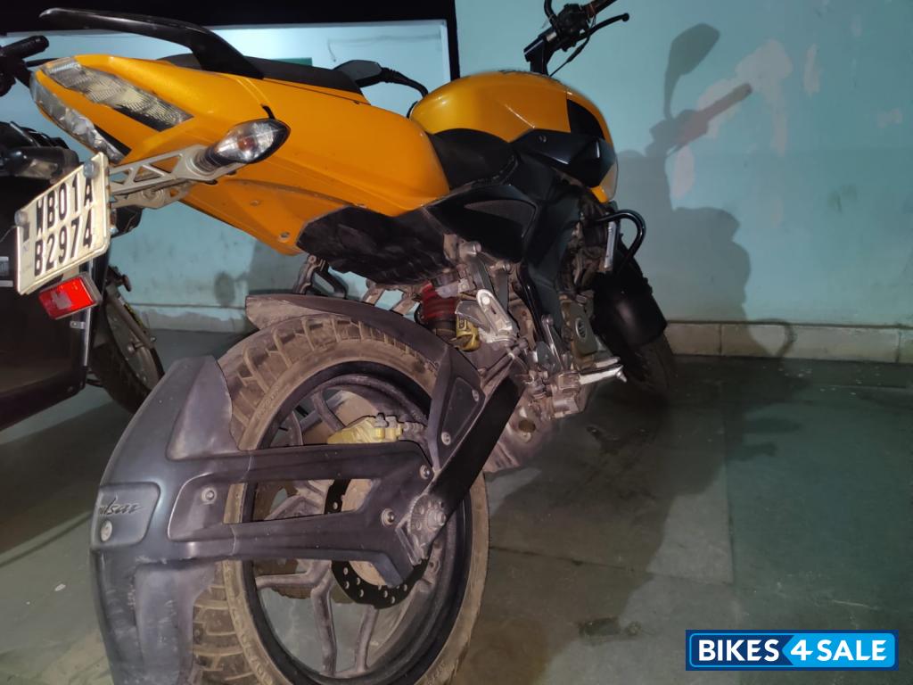 Yellow Bajaj Pulsar 200 NS