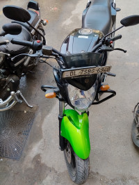 Black-green Yamaha FZ-S
