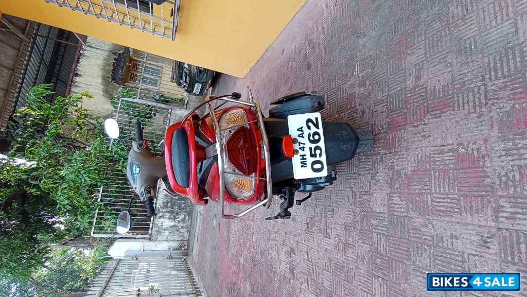 Red TVS Wego