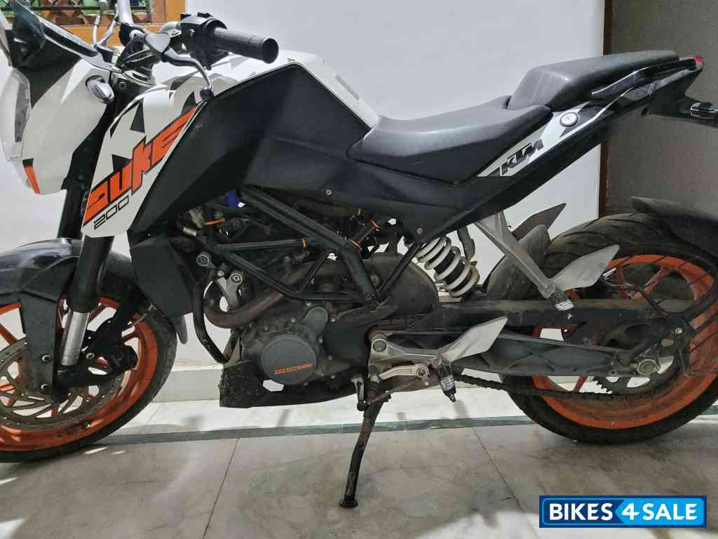 KTM Duke 200