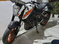 KTM Duke 200
