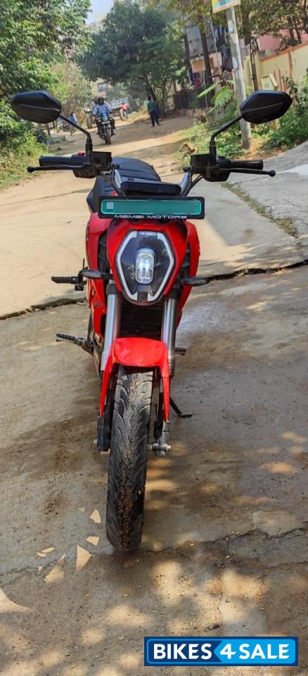 Red Revolt RV400 Eclipse Red