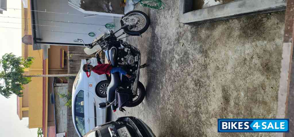 Bajaj Avenger Cruise 220