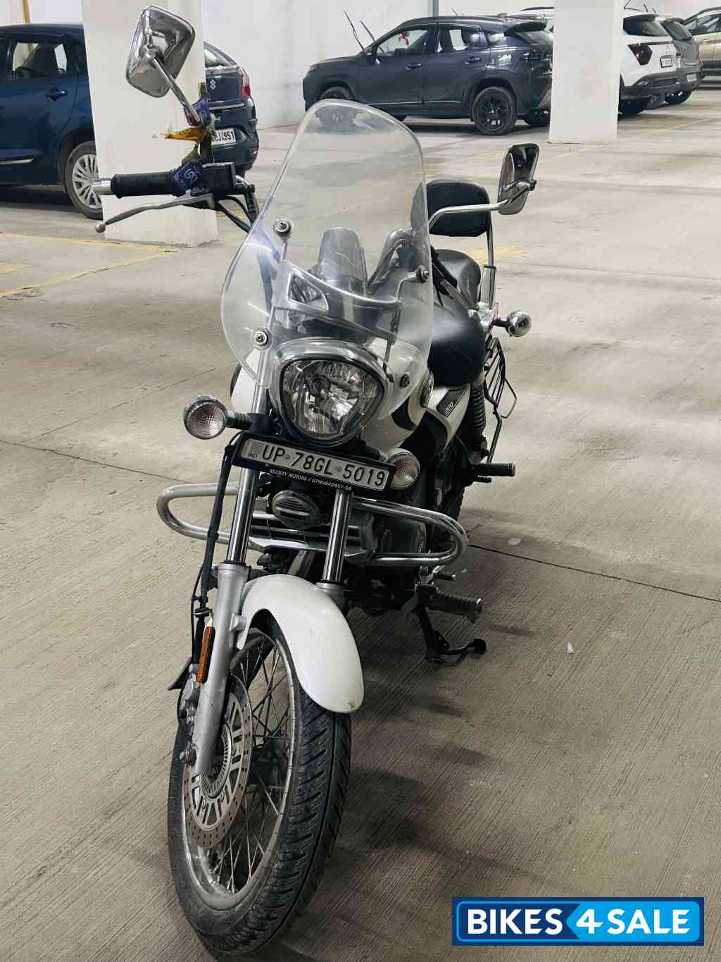 Bajaj Avenger Cruise 220 BS6