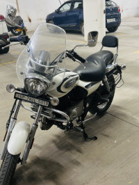 Bajaj Avenger Cruise 220 BS6