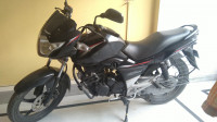 Black Suzuki GS 150R