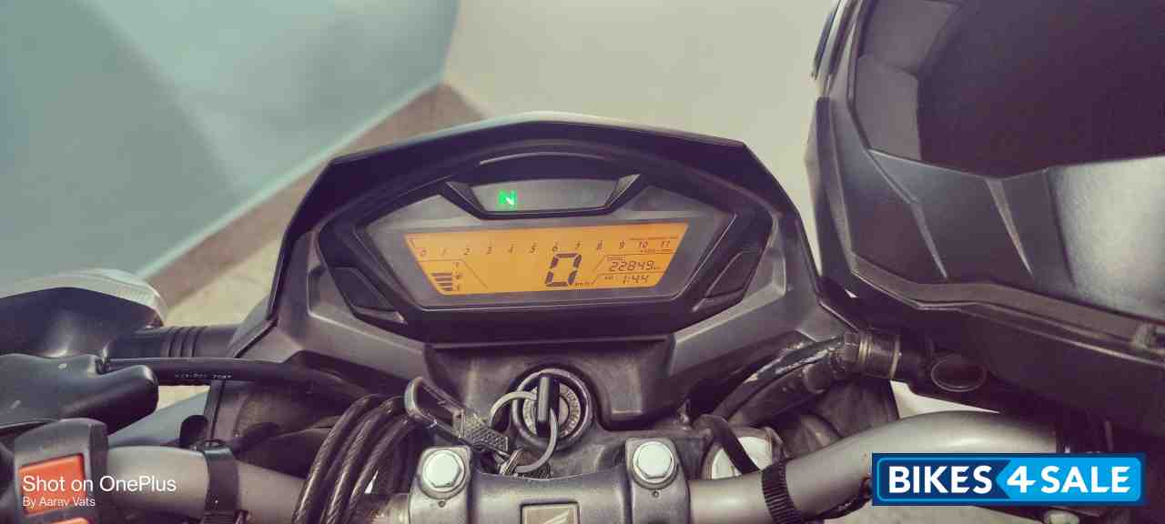 Grey Green Honda CB Hornet 160R ABS