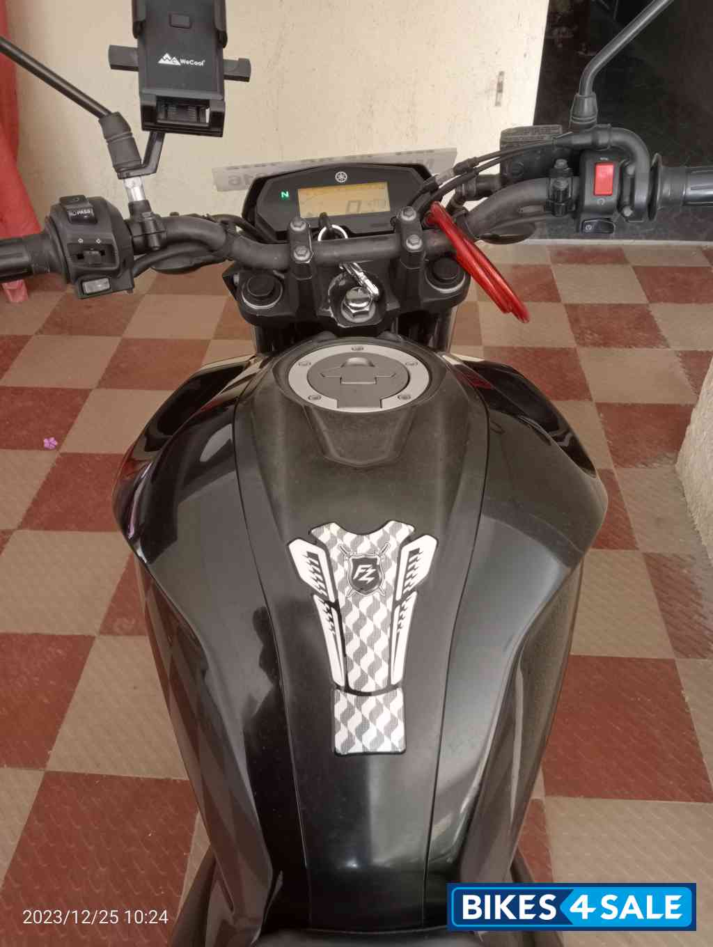 Yamaha FZ25